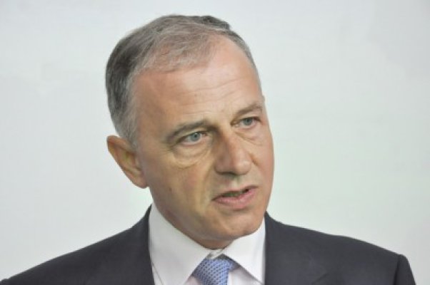 Geoană susţine schimbarea modalităţii prin care sunt aleşi europarlamentarii